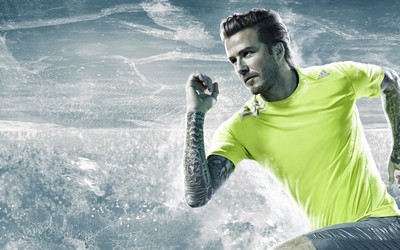 DB电竞-伯贝又当爸爸进球献孩子